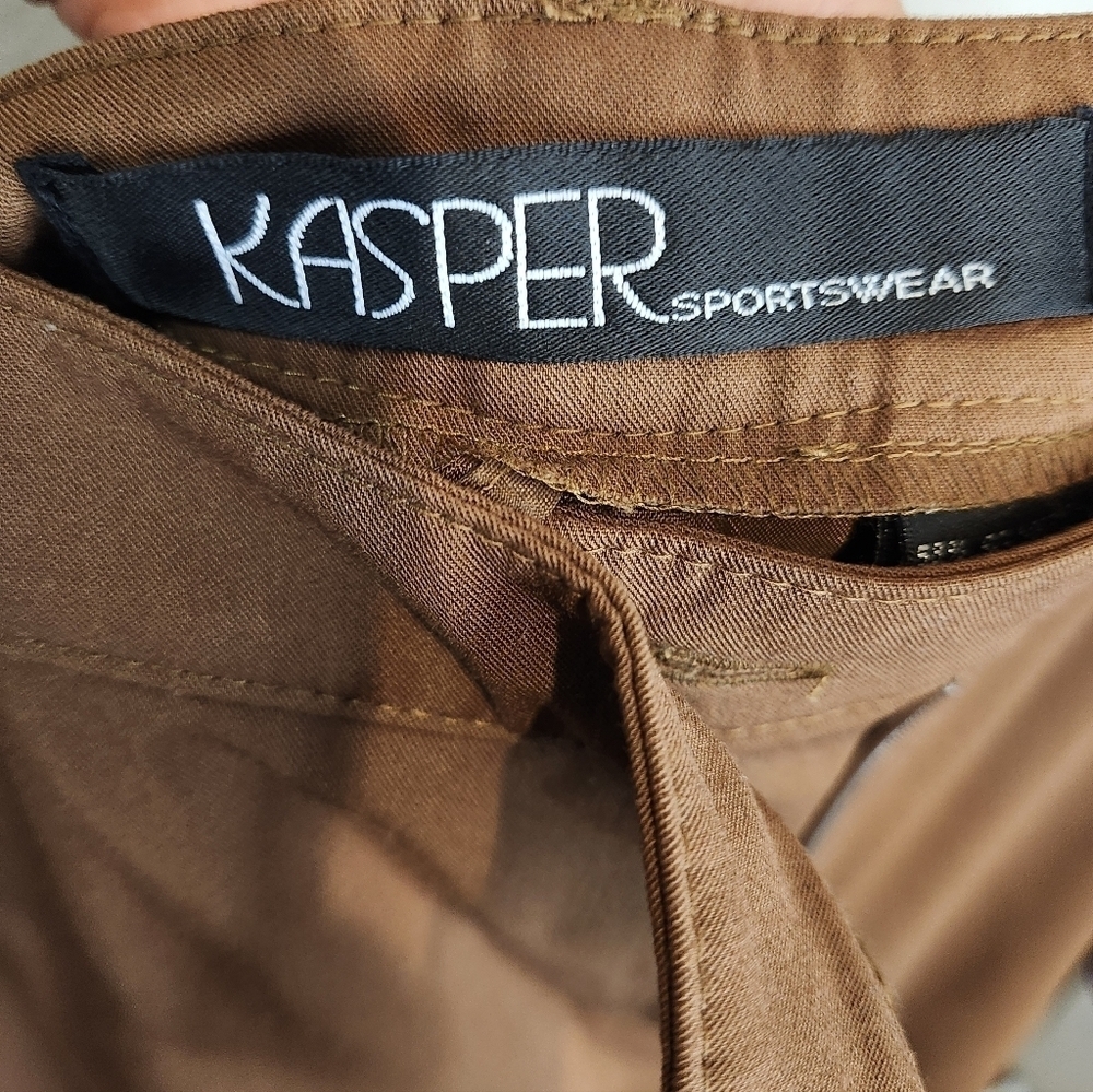 Kasper Women's Size 8 Wild Things Brown Bear Creased Front Chic Trouser NWT - Picture 4 of 8